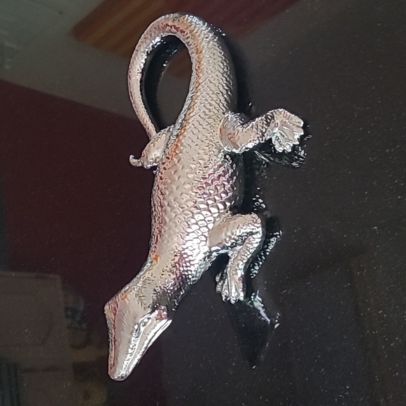 🐊Large Reptile Sculpture - Picture 3 of 9